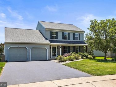 3710 KIMBERLY LANE, DOVER, PA 17315
