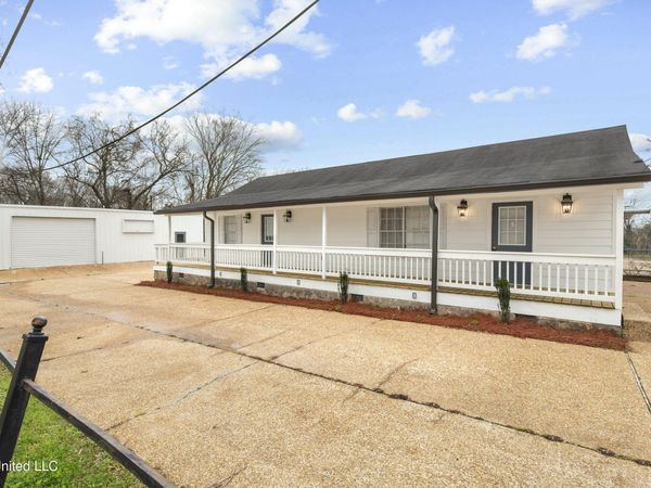 1030 Greymont Street, Jackson, MS 39202