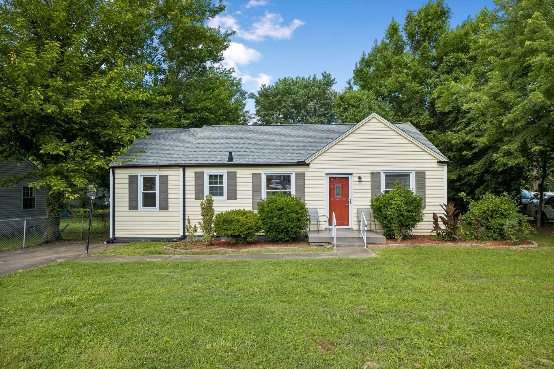 1005 Aladdin Dr, Nashville, TN 37217 Main Photo
