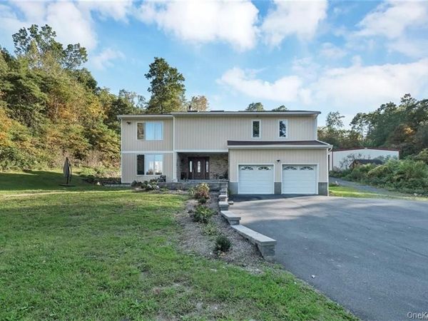 63 Whitetail Run , Chester, NY 10918