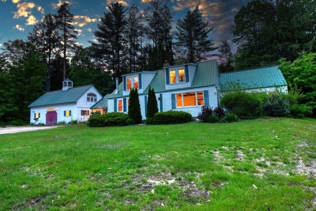 1294 Daniel Webster Highway, Woodstock, NH 03262 Main Photo