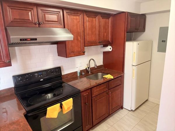 1025 Hancock St, Unit 6J, Quincy, MA 02169