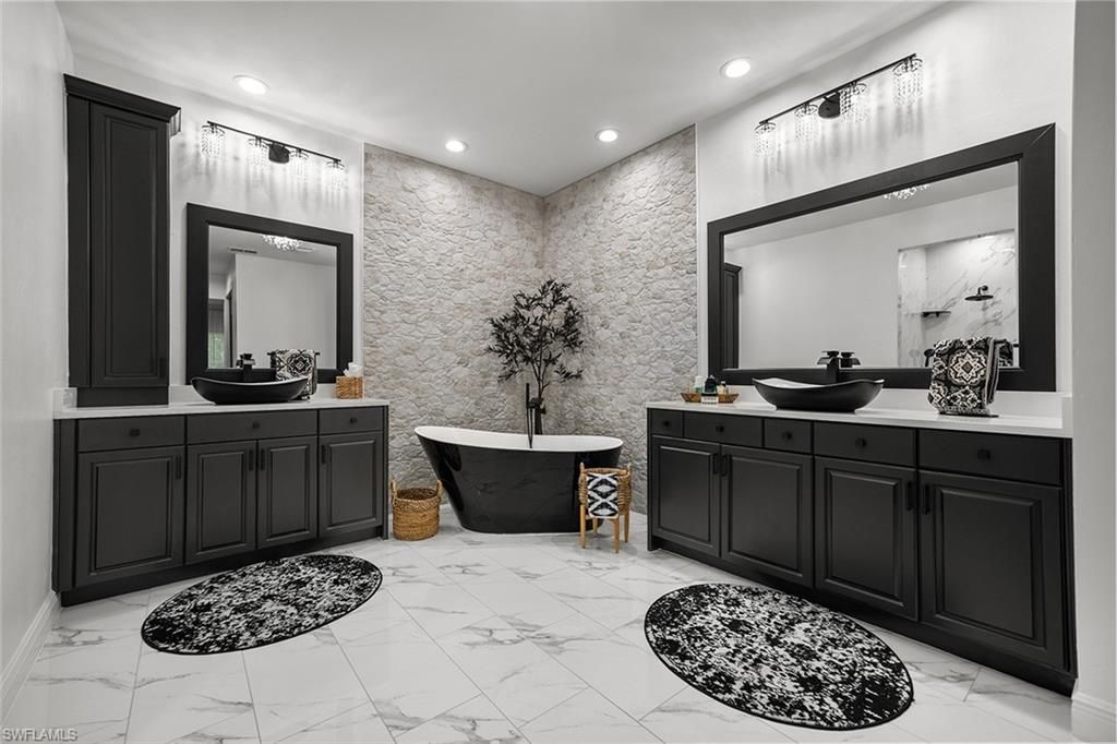 28520 Altessa Way, Unit 202, Bonita Springs, FL 34135 Photo