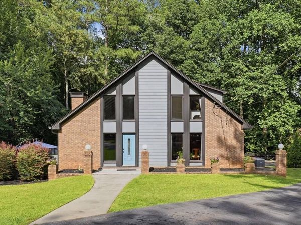 1605 Saint Tropez Way, Atlanta, GA 30350