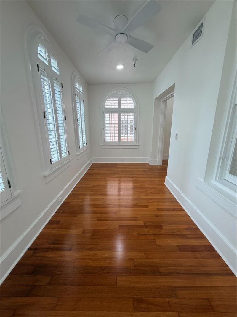 1221 N Palm Avenue , Unit 204, Sarasota, FL 34236 Photo