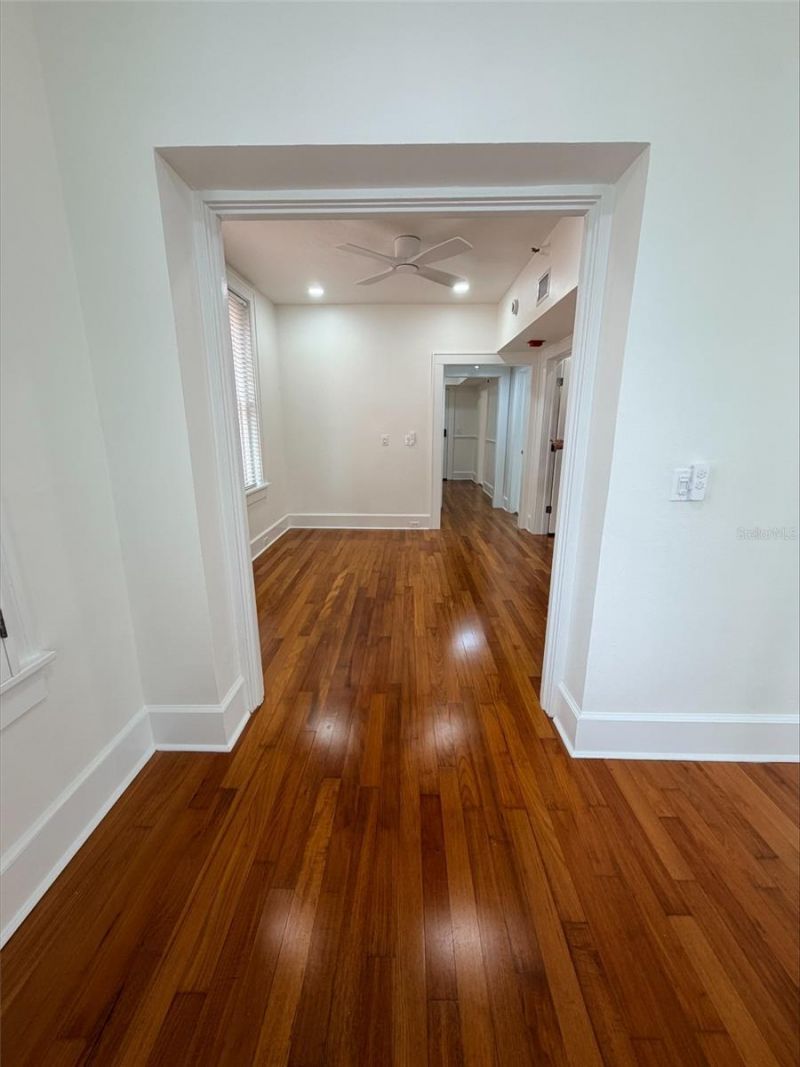 1221 N Palm Avenue , Unit 204, Sarasota, FL 34236 Photo