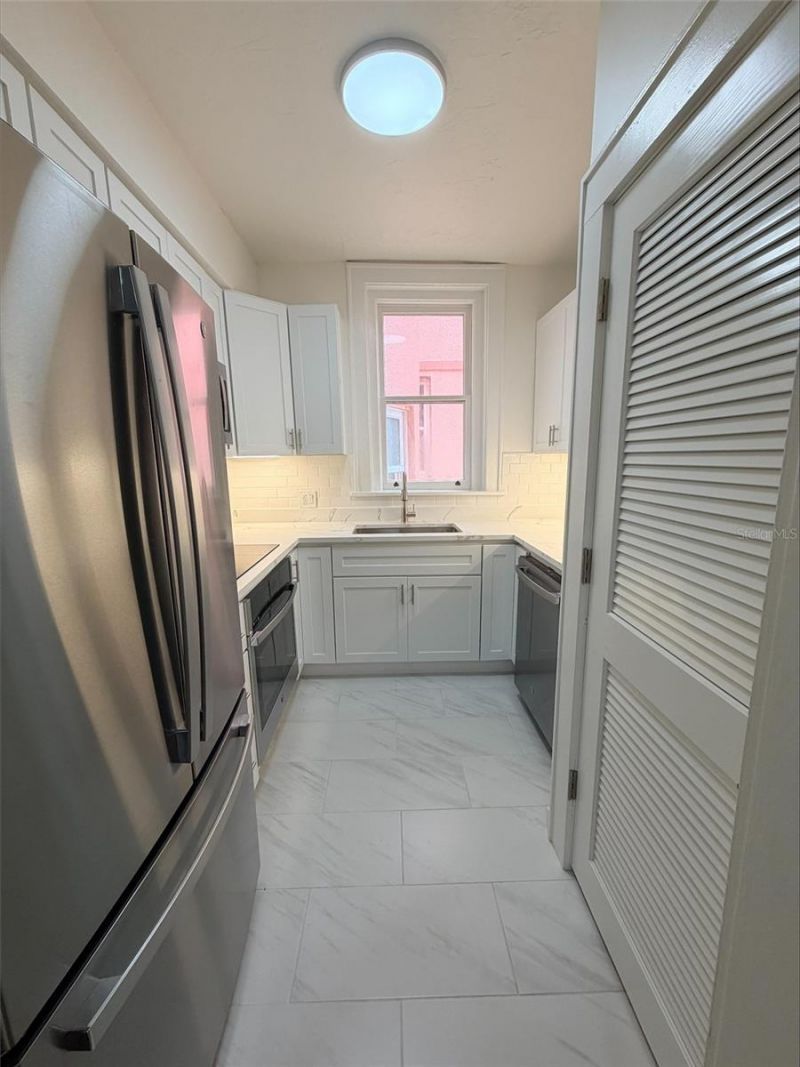 1221 N Palm Avenue , Unit 204, Sarasota, FL 34236 Photo