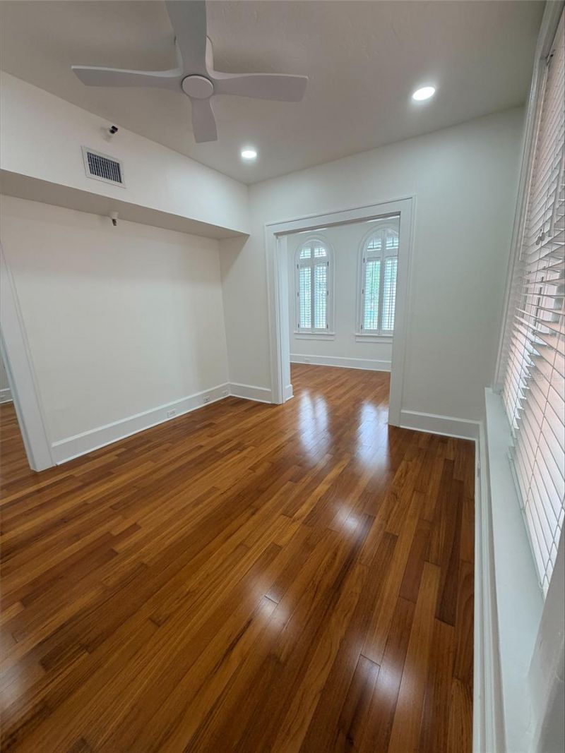 1221 N Palm Avenue , Unit 204, Sarasota, FL 34236 Photo