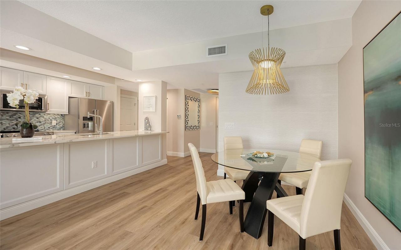 800 N Tamiami Trail , Unit 312, Sarasota, FL 34236 Photo
