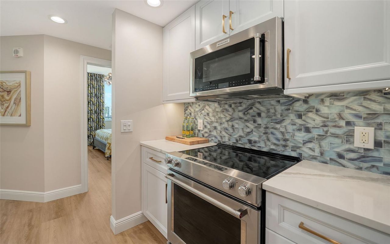 800 N Tamiami Trail , Unit 312, Sarasota, FL 34236 Photo