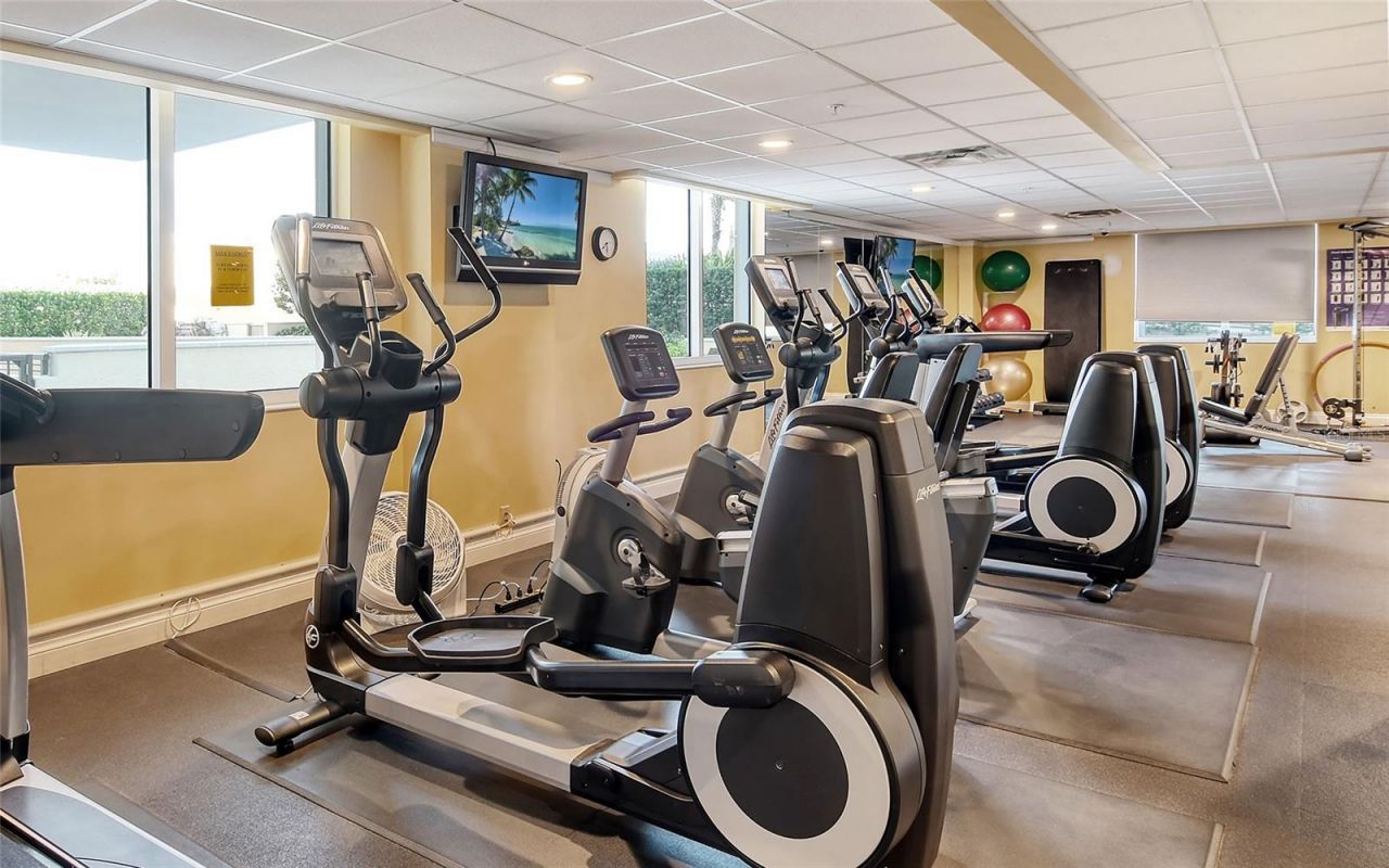 800 N Tamiami Trail , Unit 312, Sarasota, FL 34236 Photo