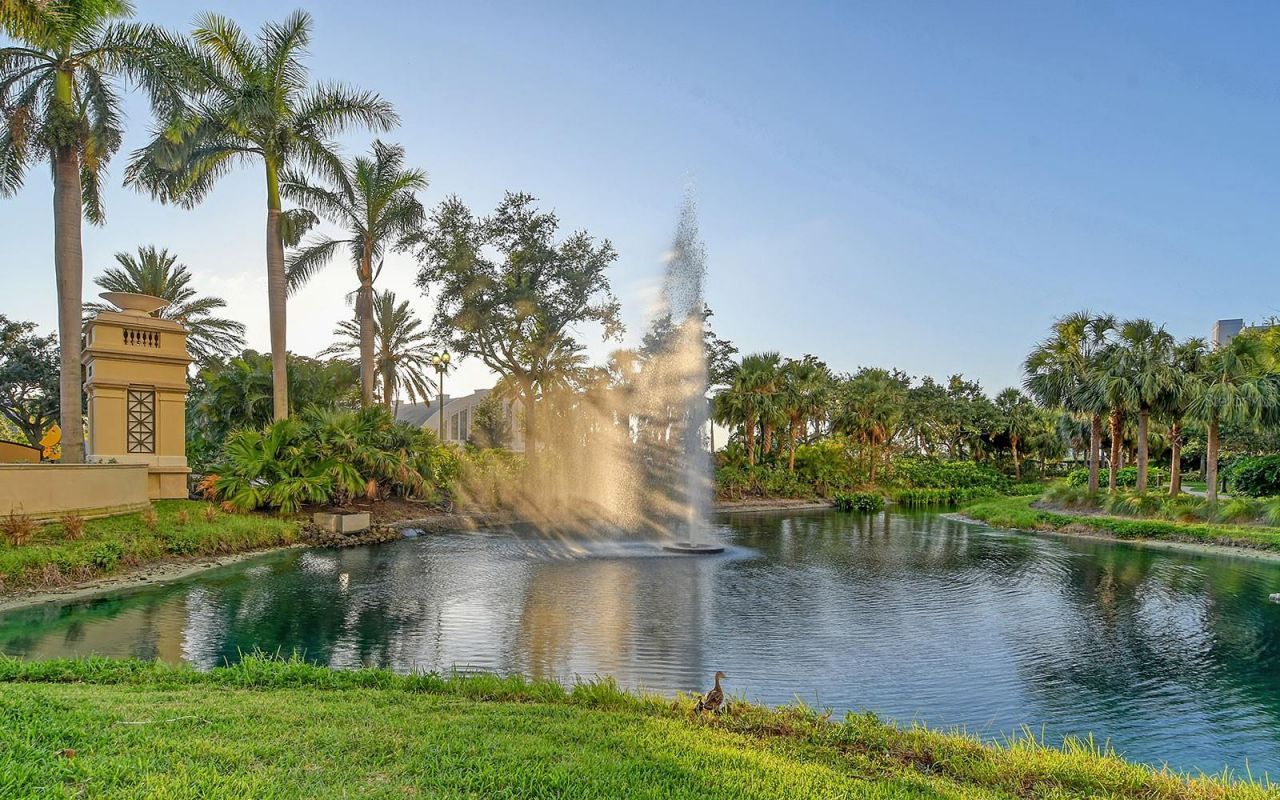 800 N Tamiami Trail , Unit 312, Sarasota, FL 34236 Photo