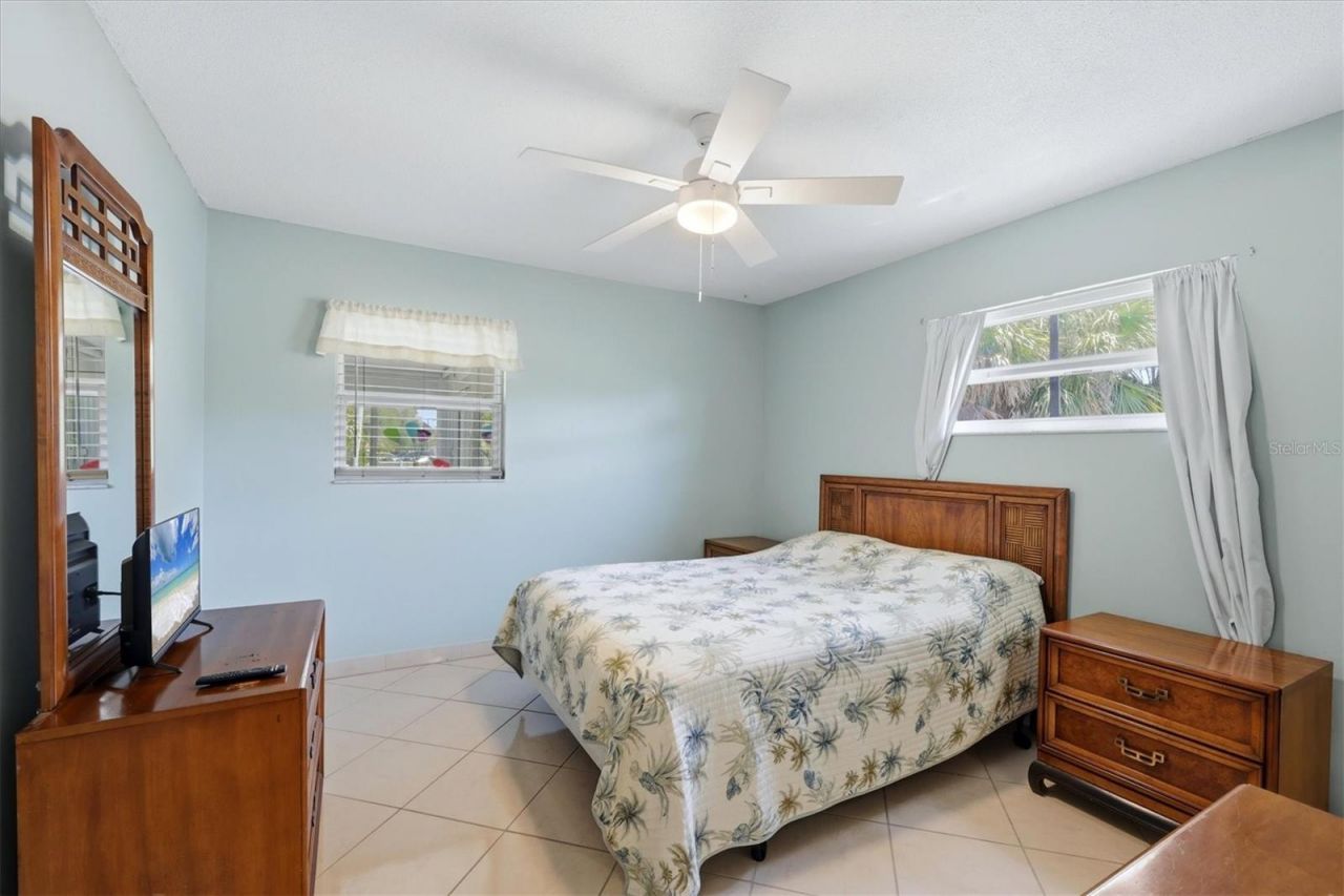 2809 Swifton Drive, Unit 4, Sarasota, FL 34231 Photo