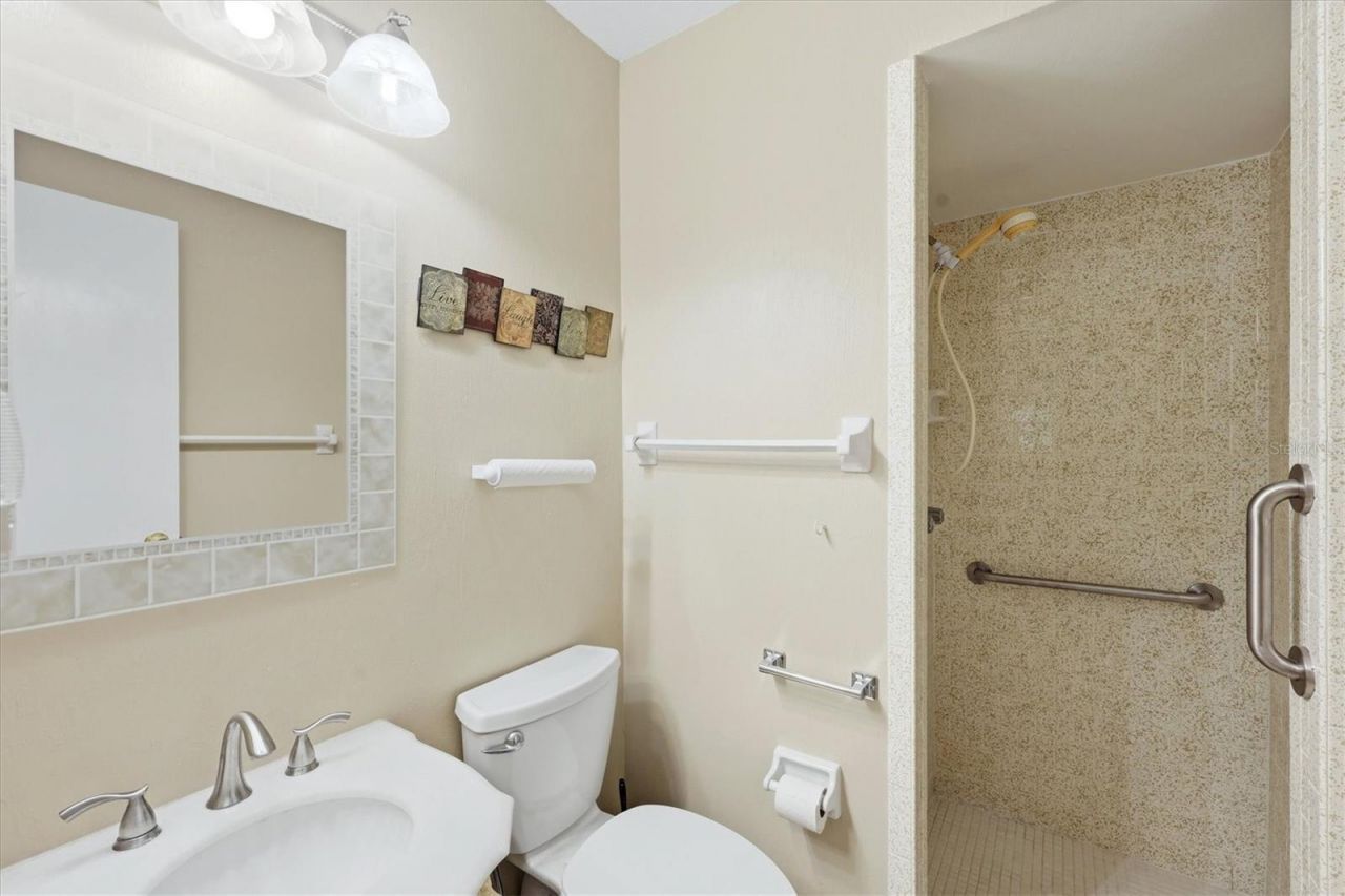 2809 Swifton Drive, Unit 4, Sarasota, FL 34231 Photo