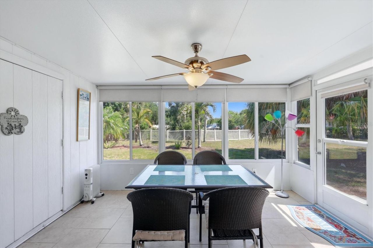 2809 Swifton Drive, Unit 4, Sarasota, FL 34231 Photo