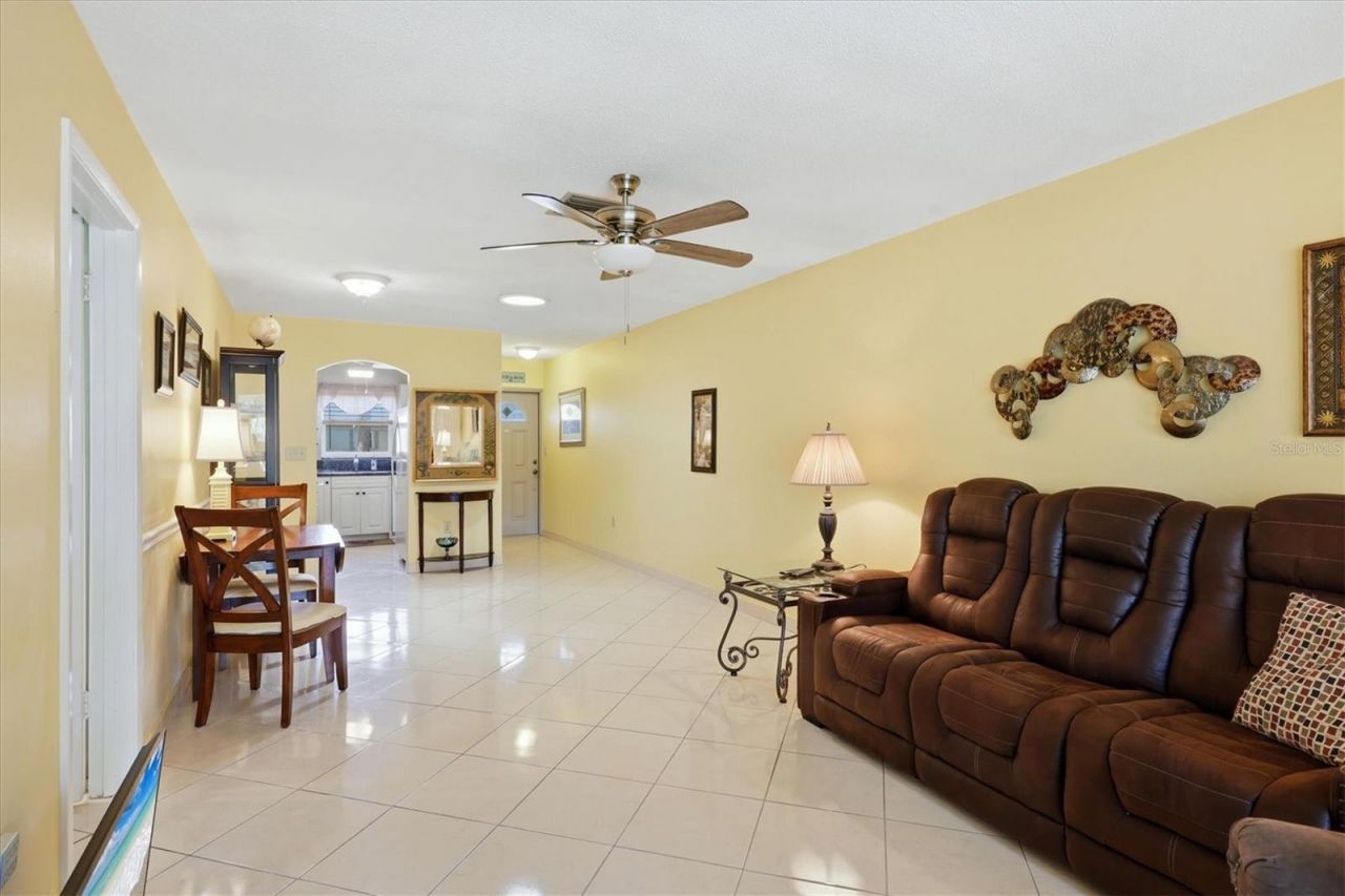 2809 Swifton Drive, Unit 4, Sarasota, FL 34231 Photo