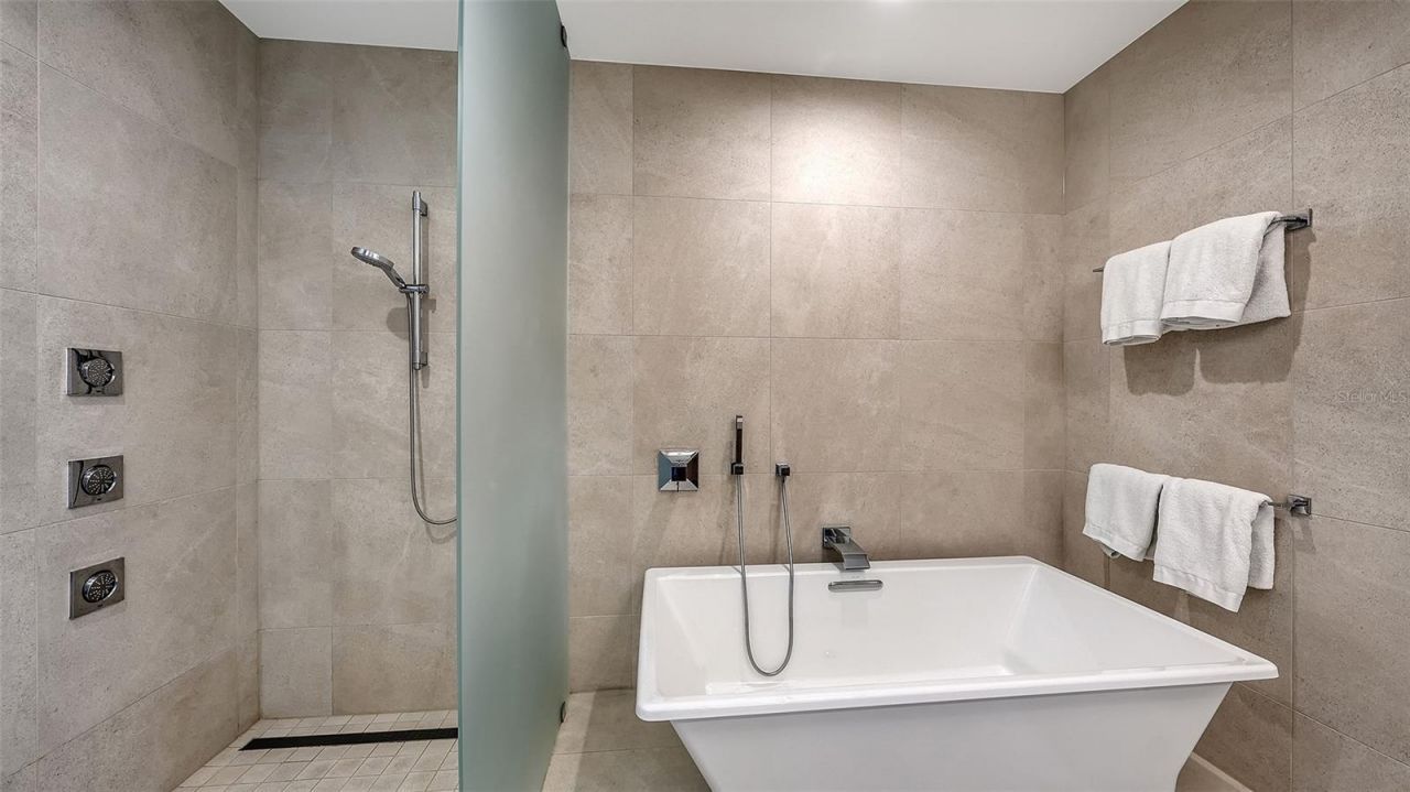 401 Quay , Unit 1004, Sarasota, FL 34236 Photo
