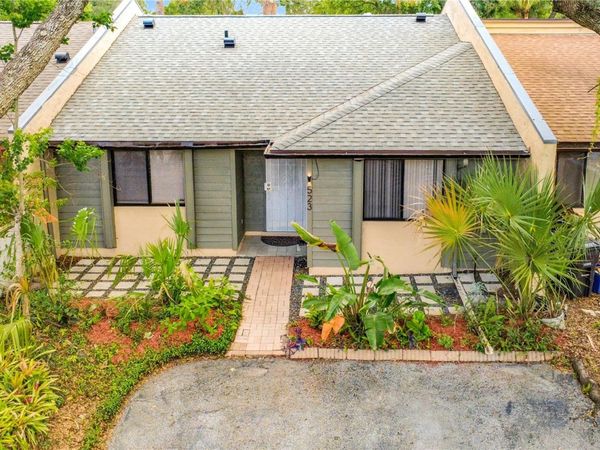 523 DERBY DRIVE , ALTAMONTE SPRINGS, FL 32714