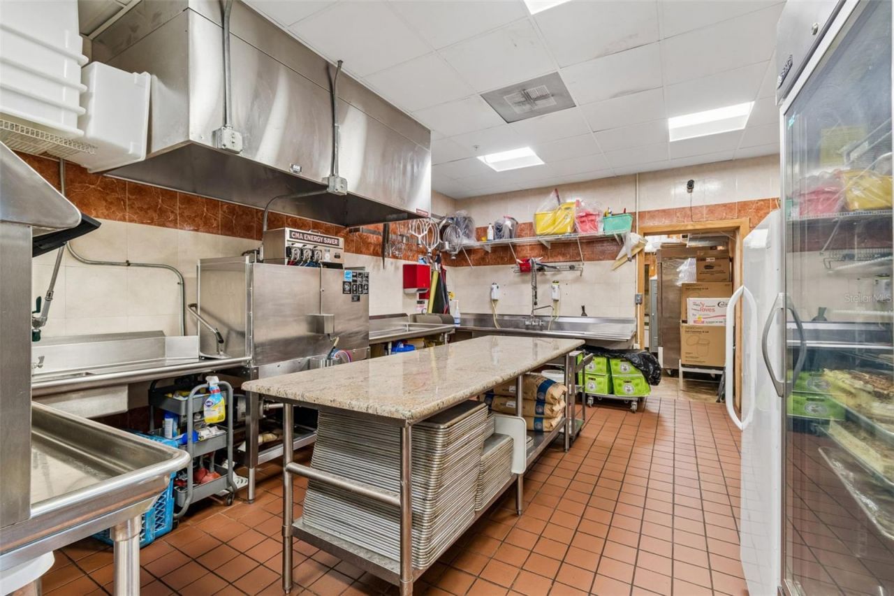 3007 Commercial Way , Spring Hill, FL 34606 Photo