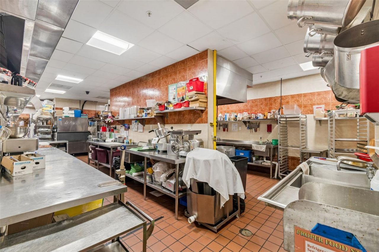 3007 Commercial Way , Spring Hill, FL 34606 Photo