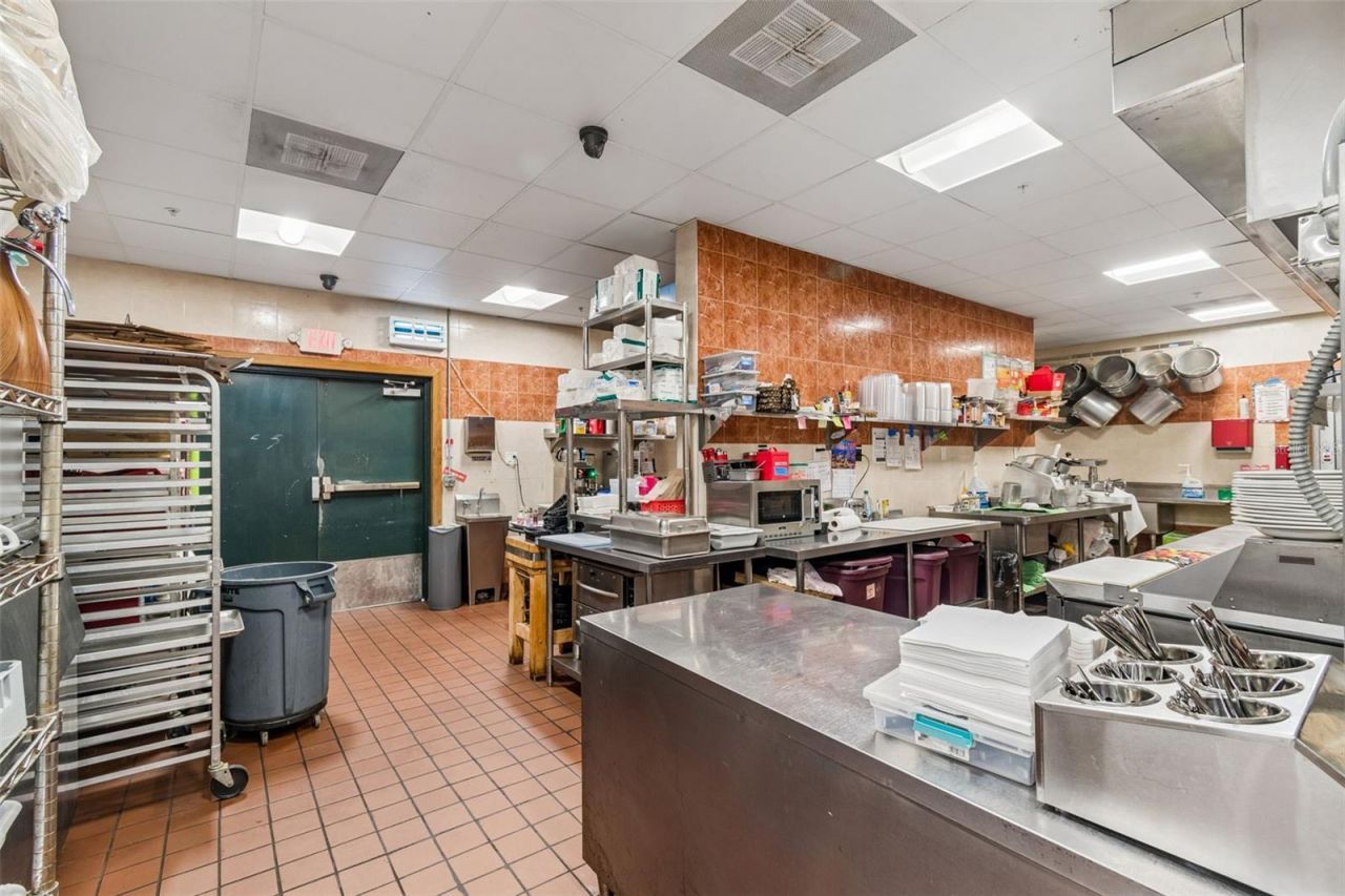 3007 Commercial Way , Spring Hill, FL 34606 Photo