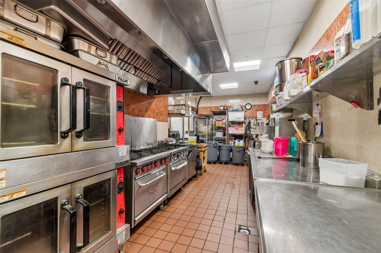 3007 Commercial Way , Spring Hill, FL 34606 Photo