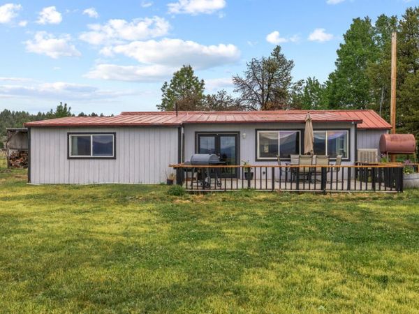 33228 Malheur Street, Sprague River, OR 97639