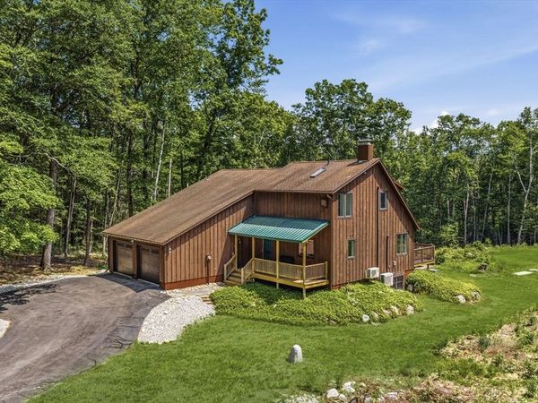 302 Main Rd, Westhampton, MA 01027