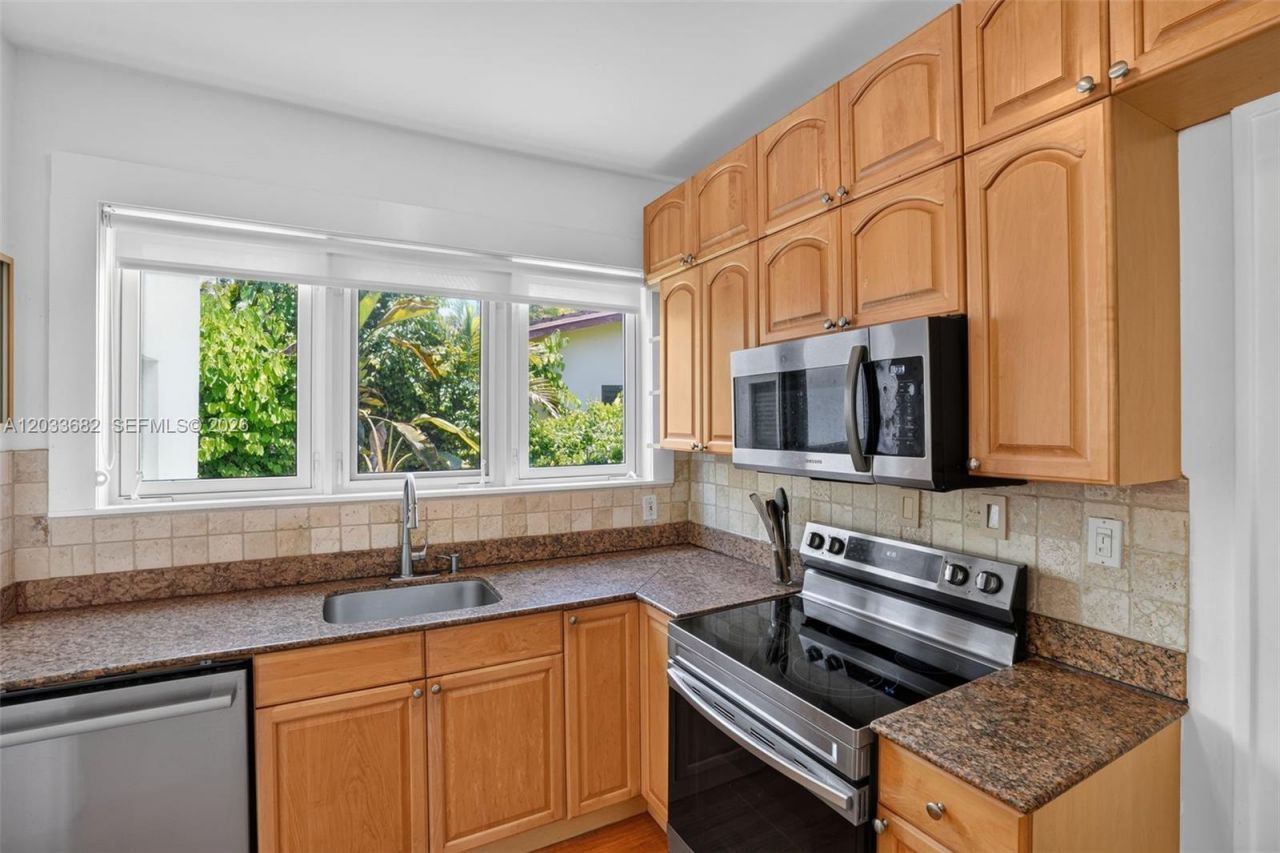 1212 Medina Ave, Coral Gables, FL 33134 Photo