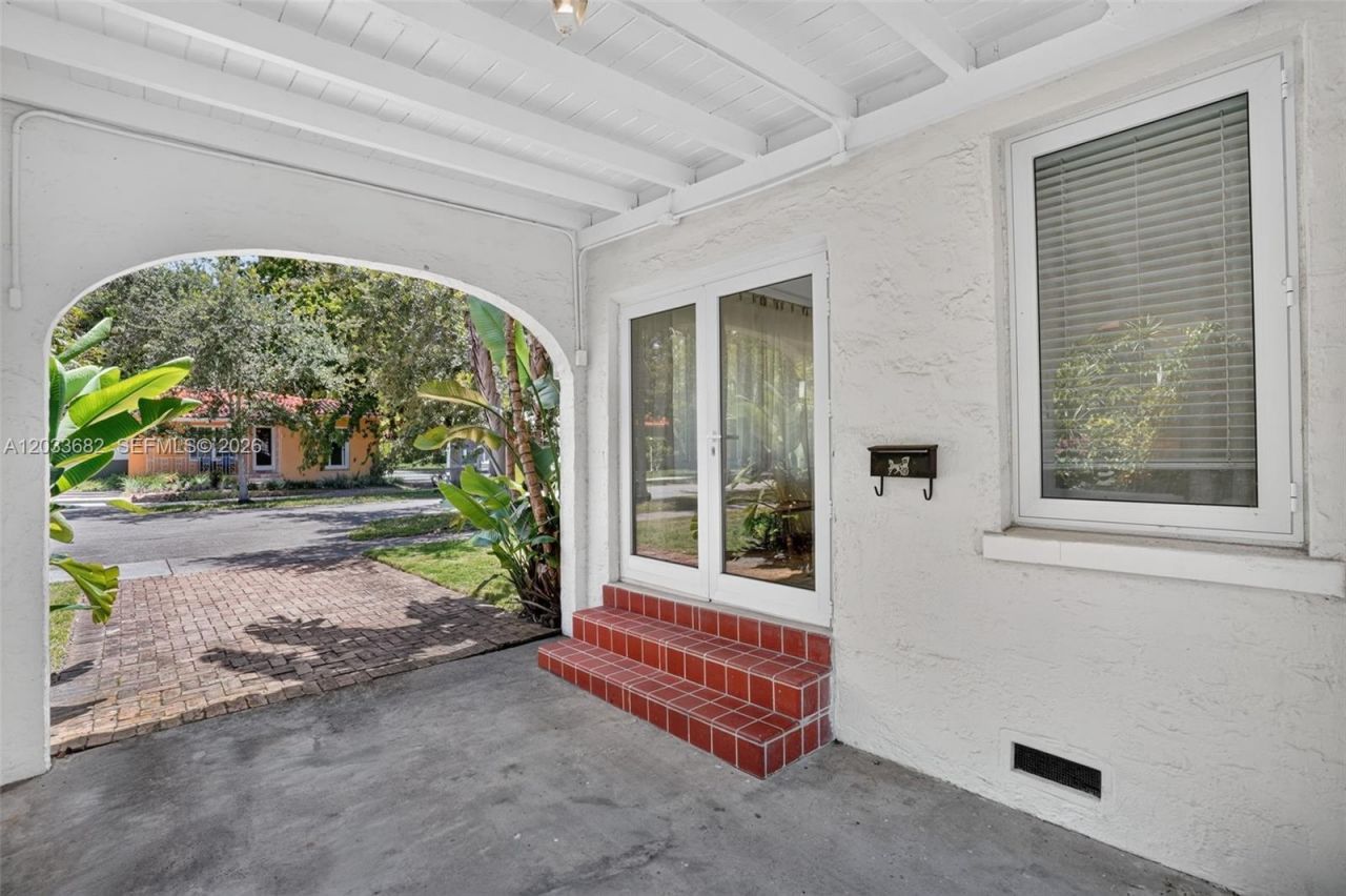 1212 Medina Ave, Coral Gables, FL 33134 Photo