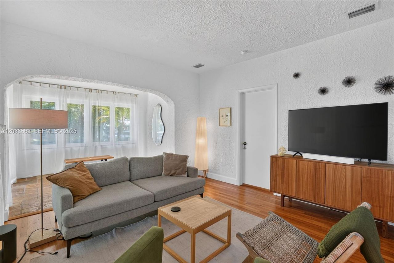 1212 Medina Ave, Coral Gables, FL 33134 Photo