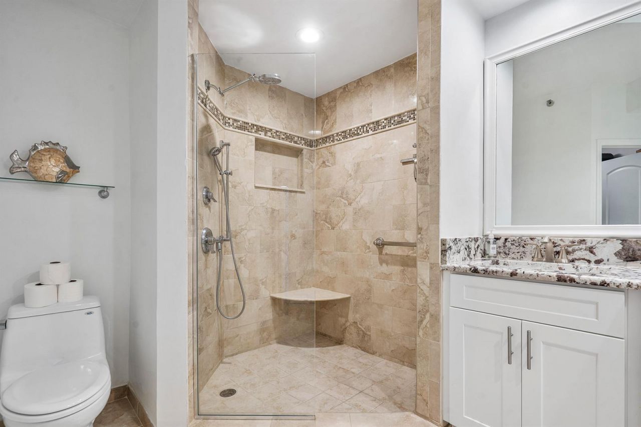 200 Waterway Road , Unit 204, Tequesta, FL 33469 Photo