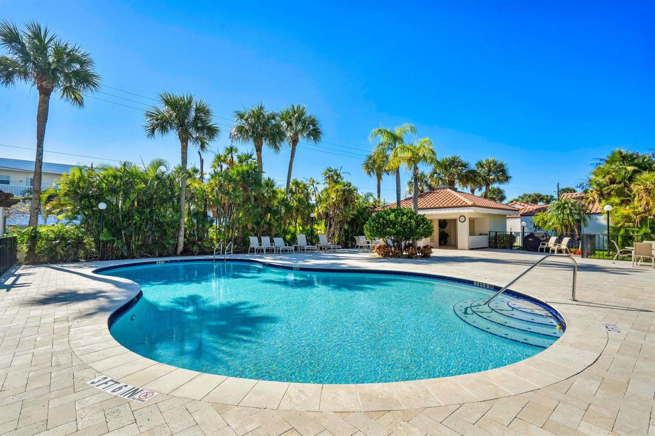 200 Waterway Road , Unit 204, Tequesta, FL 33469 Photo