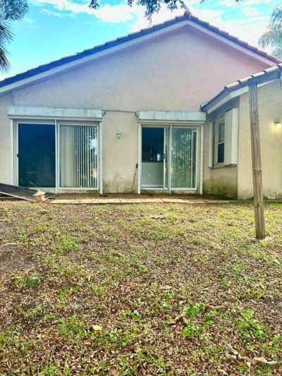 2585 NW 79th Avenue , Margate, FL 33063 Photo