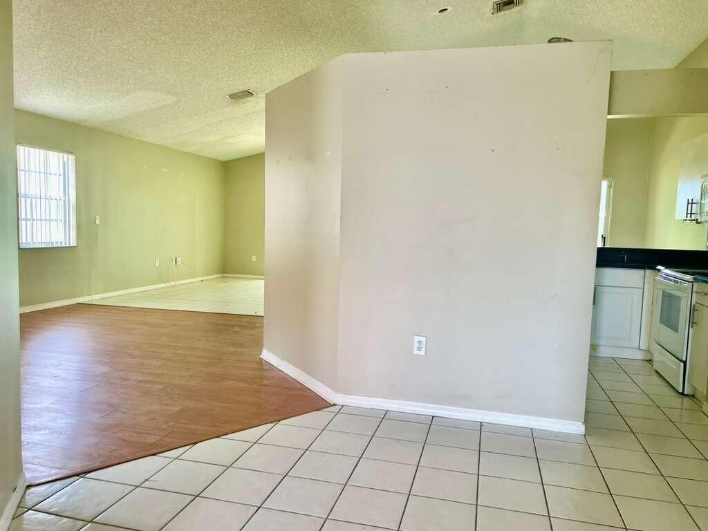 2585 NW 79th Avenue , Margate, FL 33063 Photo