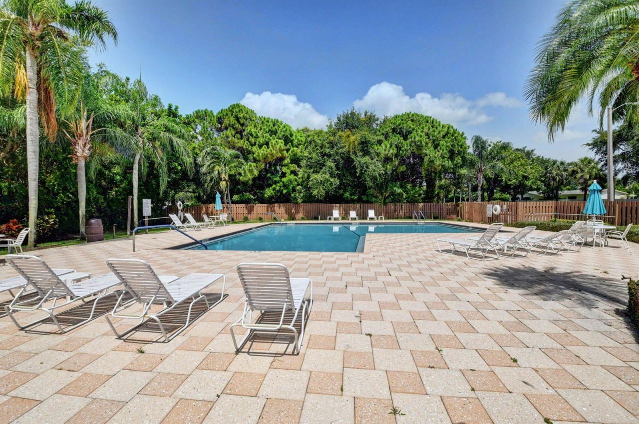 3325 Jaywood Terrace , Unit 1090, Boca Raton, FL 33431 Photo