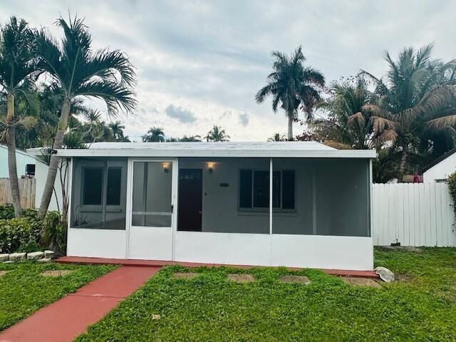 640 Oak Street , Boynton Beach, FL 33435 Photo