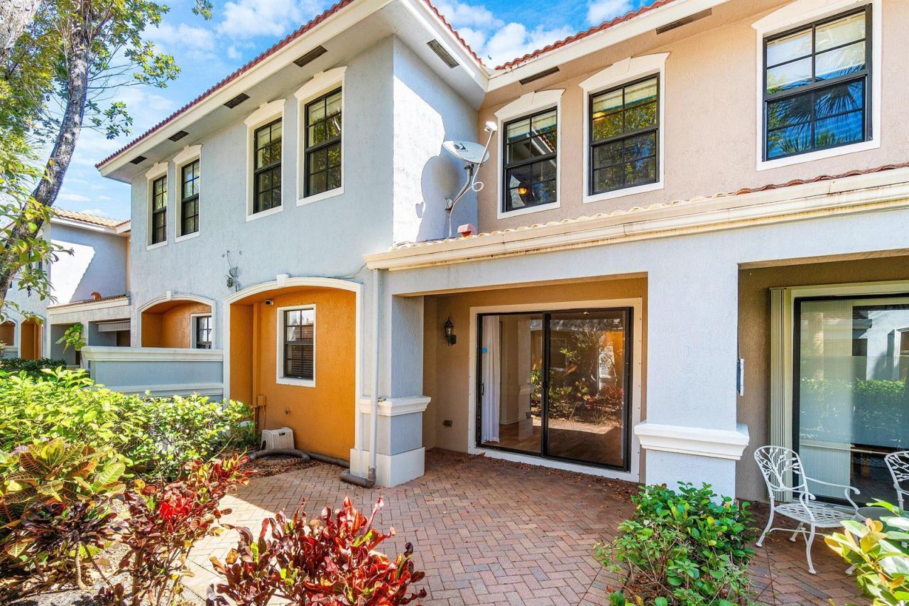 238 E Chrystie Circle , Delray Beach, FL 33484 Photo