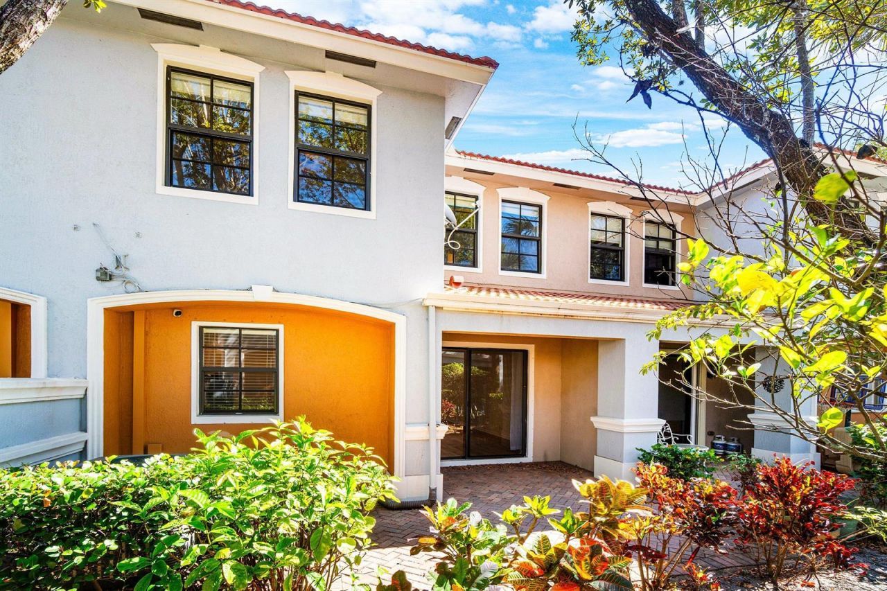 238 E Chrystie Circle , Delray Beach, FL 33484 Photo