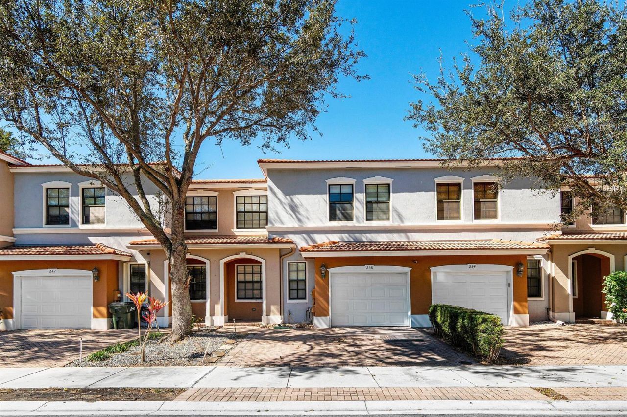238 E Chrystie Circle , Delray Beach, FL 33484 Photo