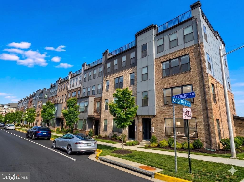 13502 Sayward Boulevard, Unit 91, Herndon, VA 20171 Main Photo