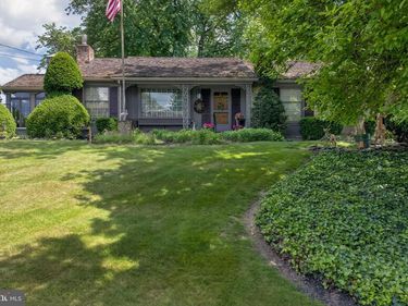 4190 WOLFS CHURCH ROAD , YORK, PA 17408