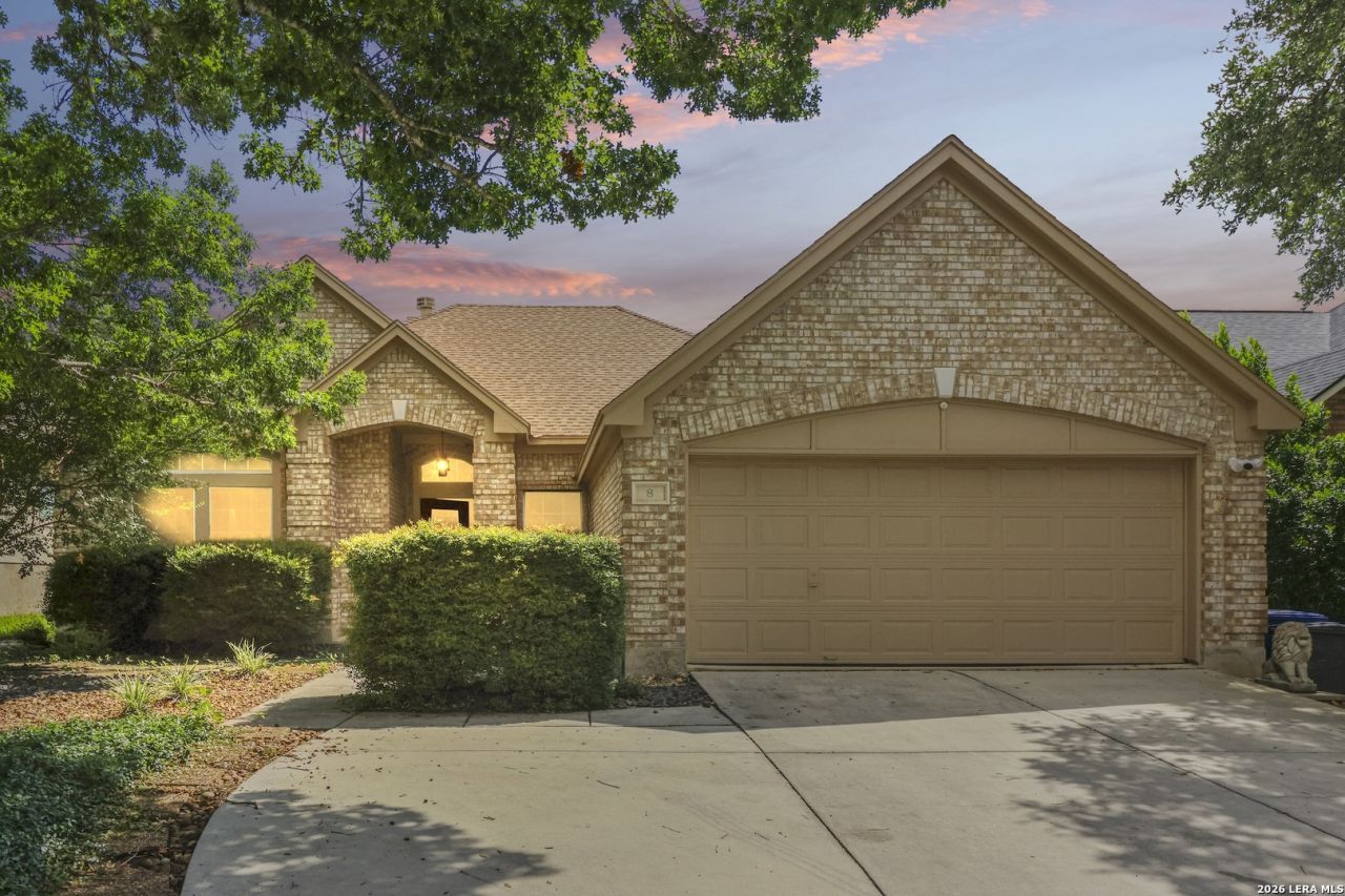 8 Marella Dr, San Antonio, TX 78248 Main Photo