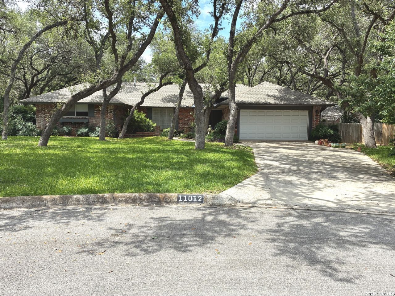 11012 Whisper Hollow, San Antonio, TX 78230 Main Photo