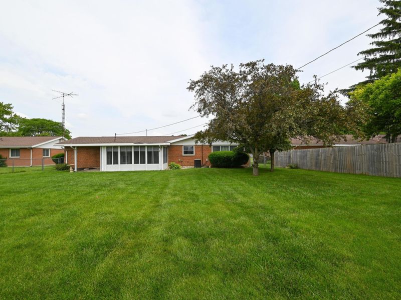 237 Edgefield Boulevard , Marion, OH 43302 Photo 33