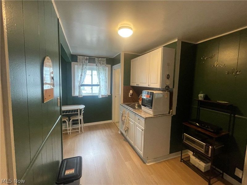 3325 W 125th Street, Cleveland, OH 44111 Photo 12