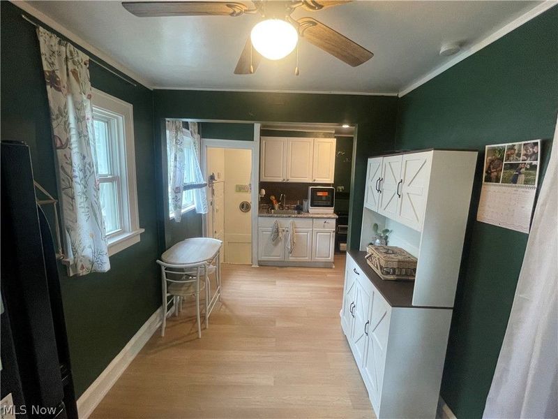 3325 W 125th Street, Cleveland, OH 44111 Photo 14