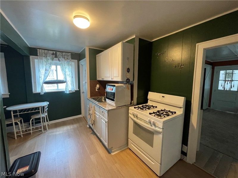 3325 W 125th Street, Cleveland, OH 44111 Photo 9