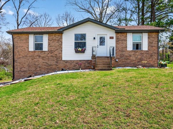 1287 Jostin Dr , Clarksville, TN 37040