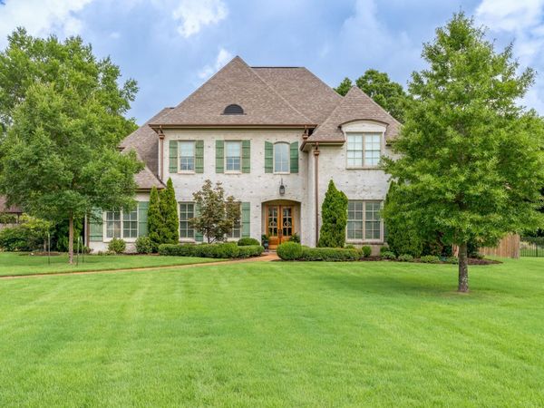 9540 HEDGEVIEW LANE LN, Germantown, TN 38139